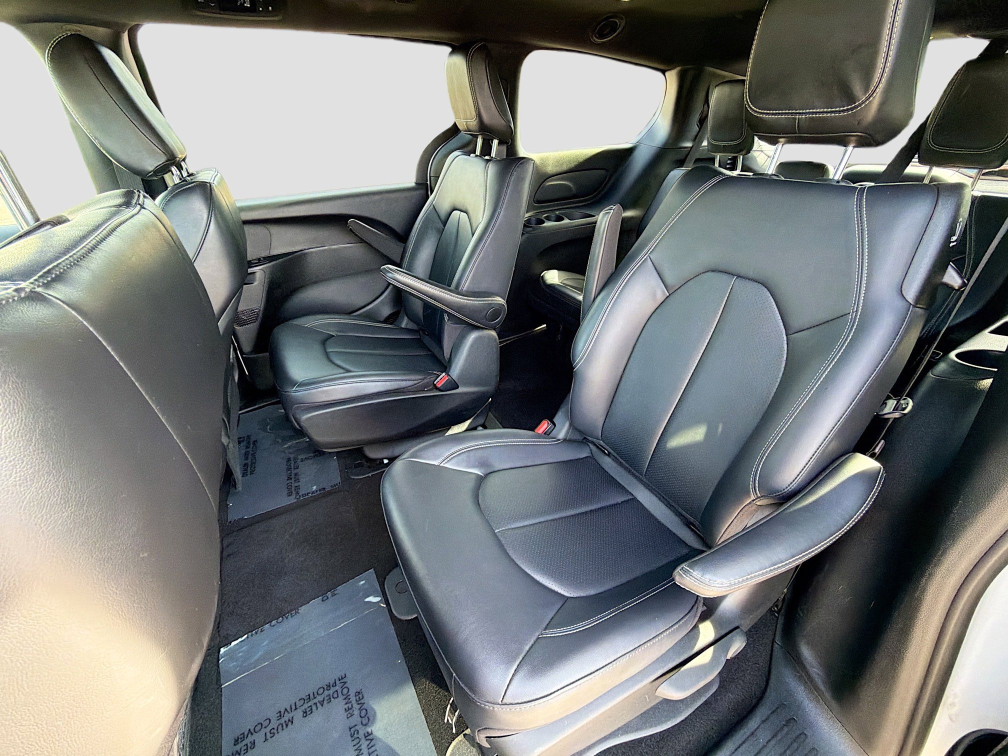 Used 2024 Chrysler Pacifica Limited image 22