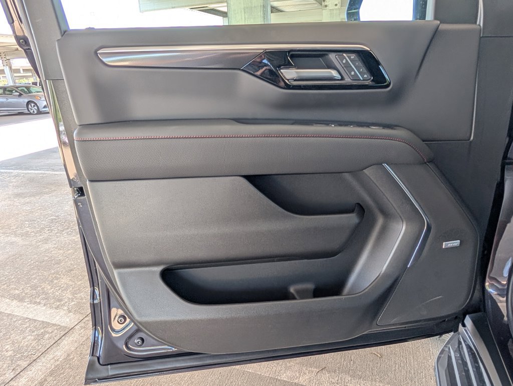 New 2026 Chevrolet Tahoe RST AWD/4WD image 13
