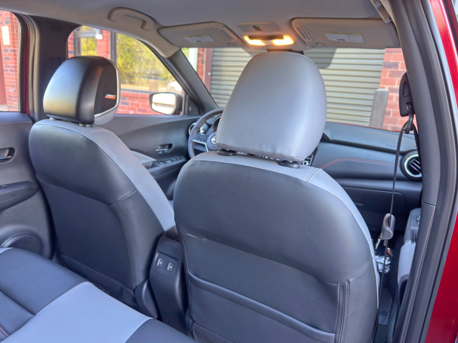 Used 2023 Nissan Kicks SR w/ SR Premium Package FWD image 32