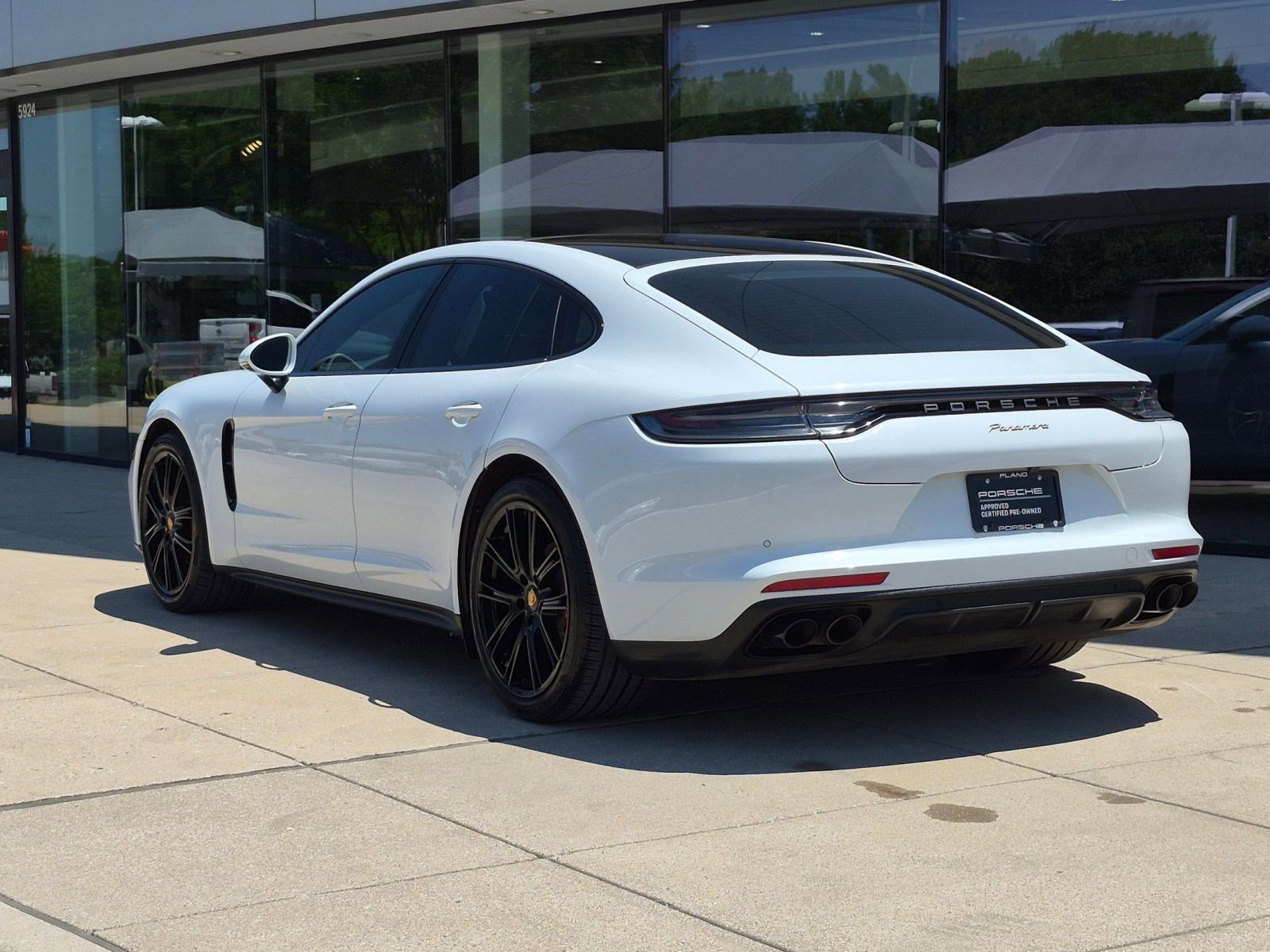 Certified 2023 Porsche Panamera Platinum Edition RWD image 3