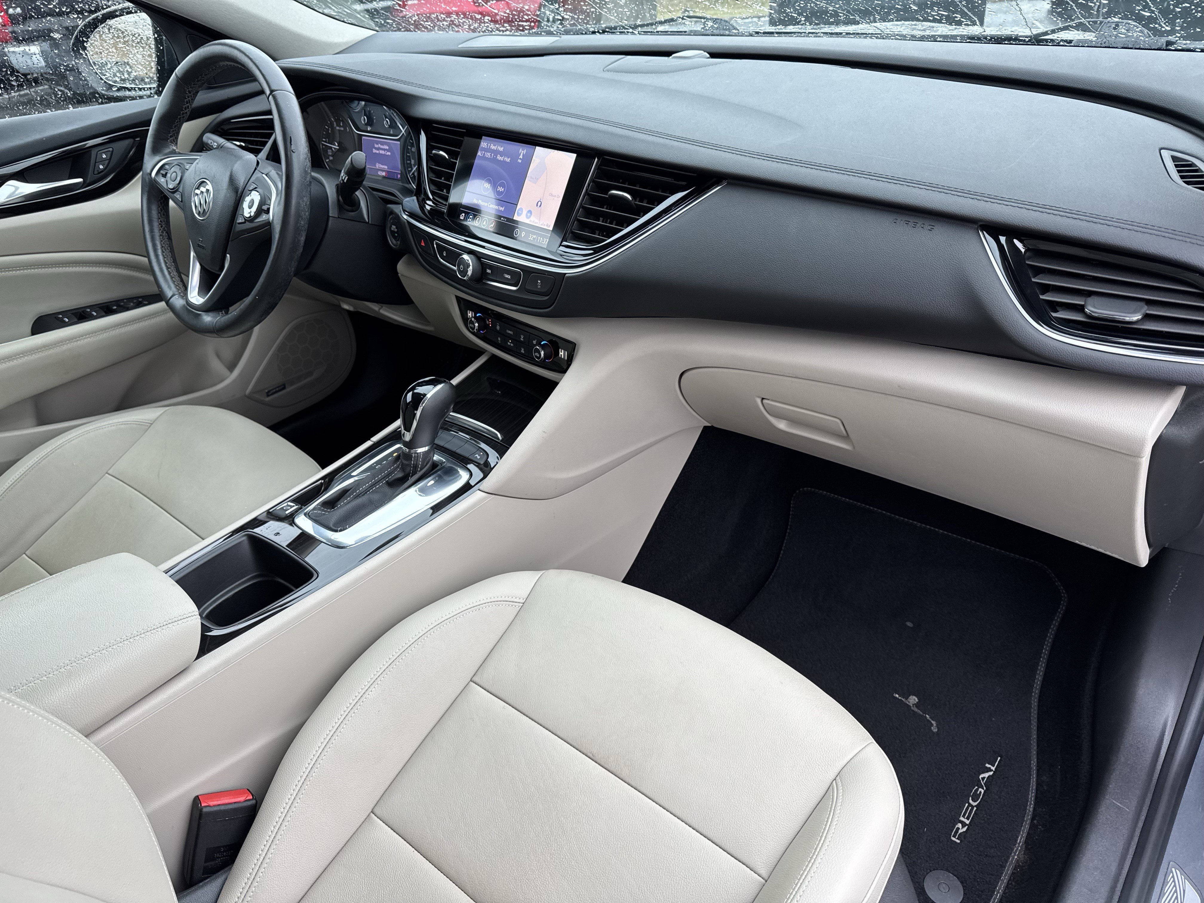 Used 2020 Buick Regal Essence image 38