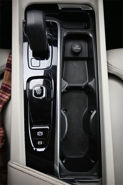 Used 2024 Volvo S60 B5 Ultimate image 11