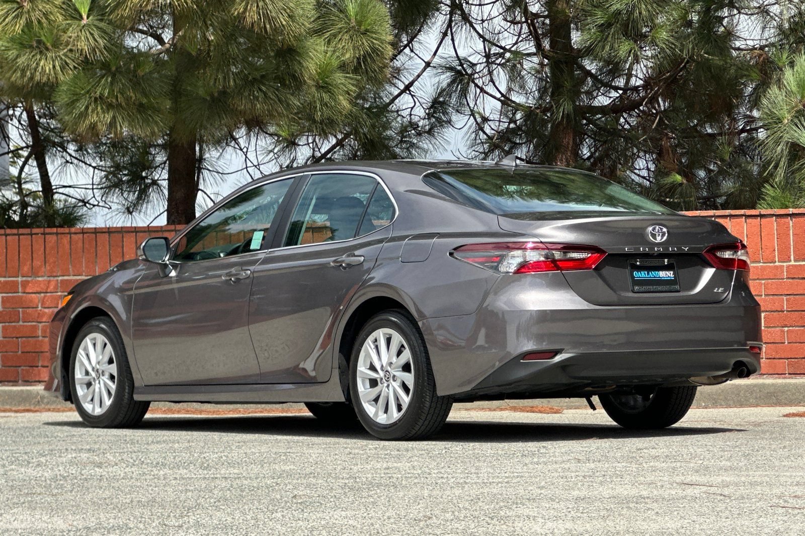 Used 2024 Toyota Camry LE w/ Convenience Package FWD image 6