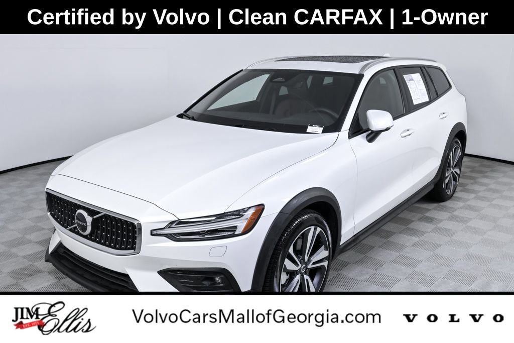Used 2025 Volvo V60 B5 Cross Country Plus