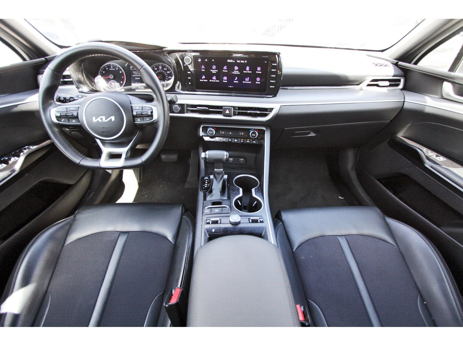 Certified 2024 Kia K5 GT-Line FWD image 12