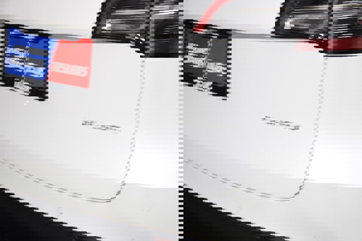 Used 2022 Tesla Model Y Long Range image 13