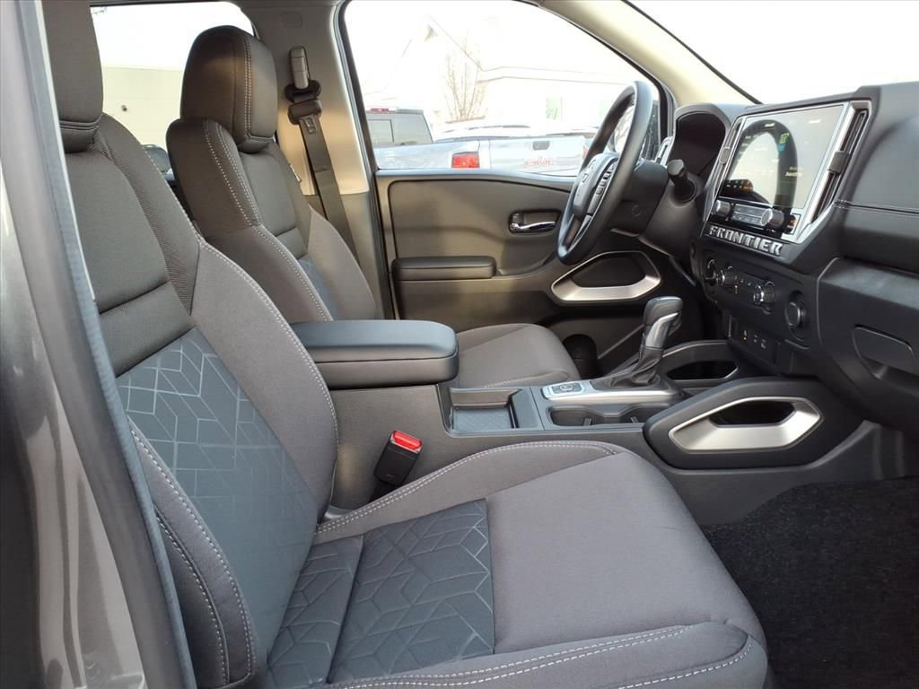 New 2026 Nissan Frontier SV w/ Tow Package image 8