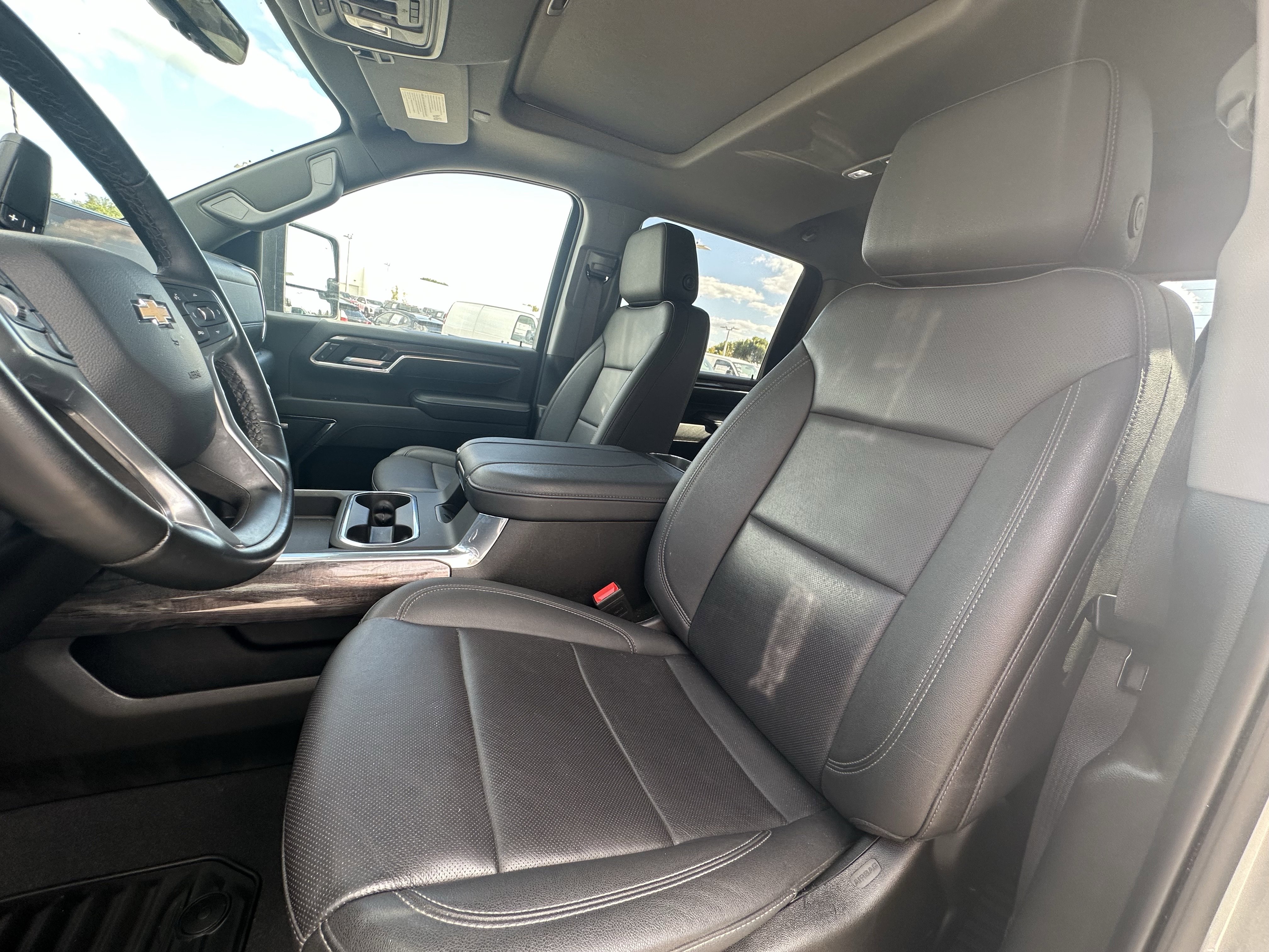 Used 2025 Chevrolet Silverado 3500 LTZ w/ LTZ Premium Package image 36