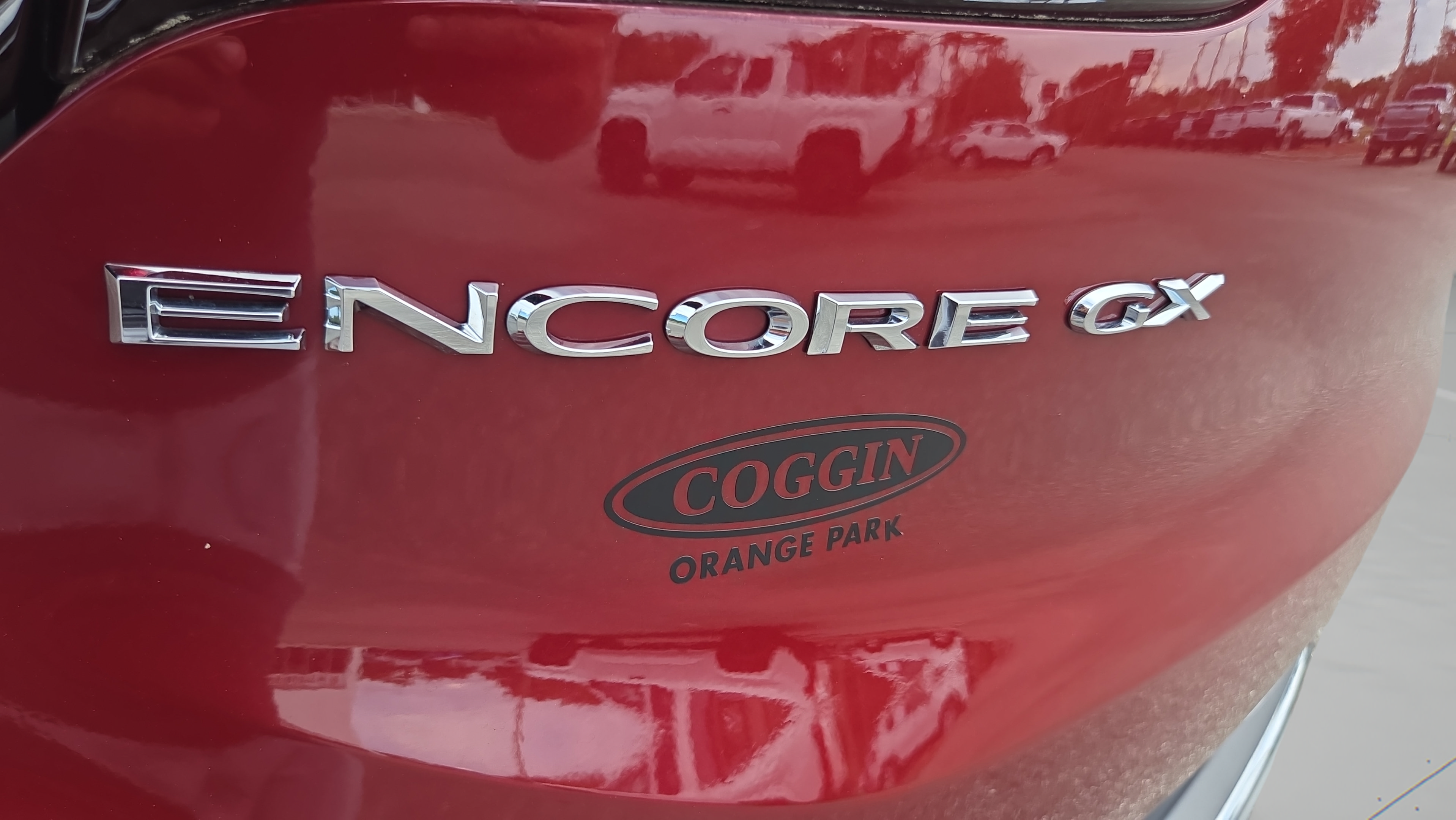Used 2023 Buick Encore GX Essence w/ Experience Buick Package FWD image 33