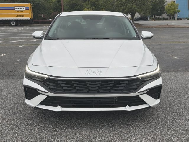 New 2026 Hyundai Elantra Hybrid FWD image 2
