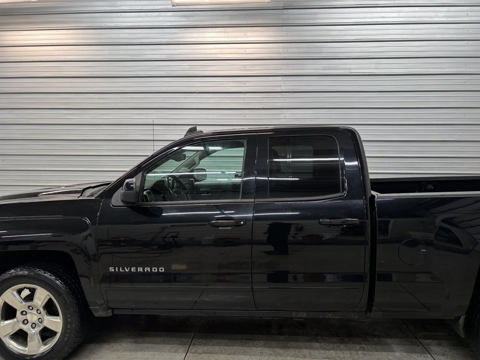 Used 2018 Chevrolet Silverado 1500 LT w/ All Star Edition image 5