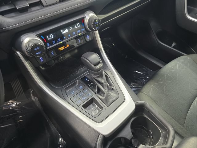 Used 2021 Toyota RAV4 XLE w/ Convenience Package AWD/4WD image 27