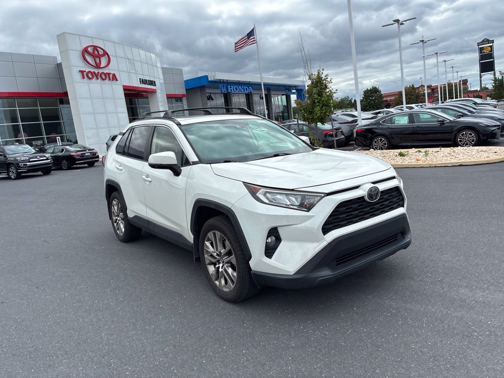 Used 2019 Toyota RAV4 XLE Premium w/ Cold Weather Package AWD/4WD image 1