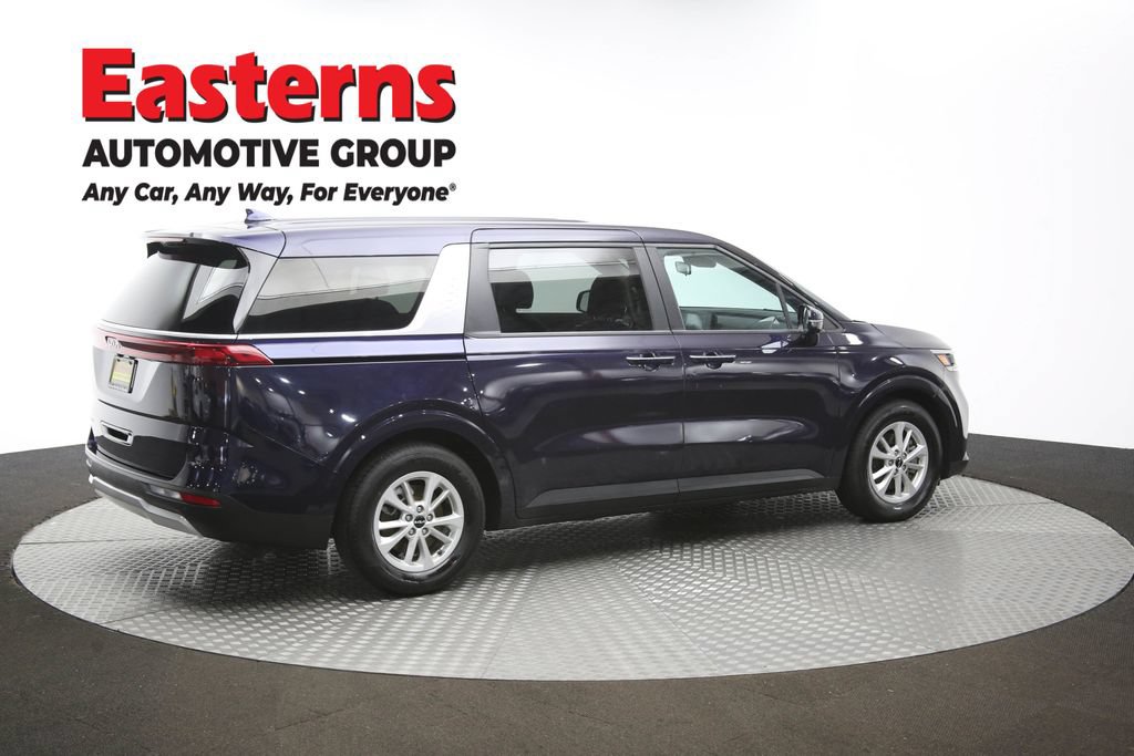 Used 2024 Kia Carnival LX FWD image 44