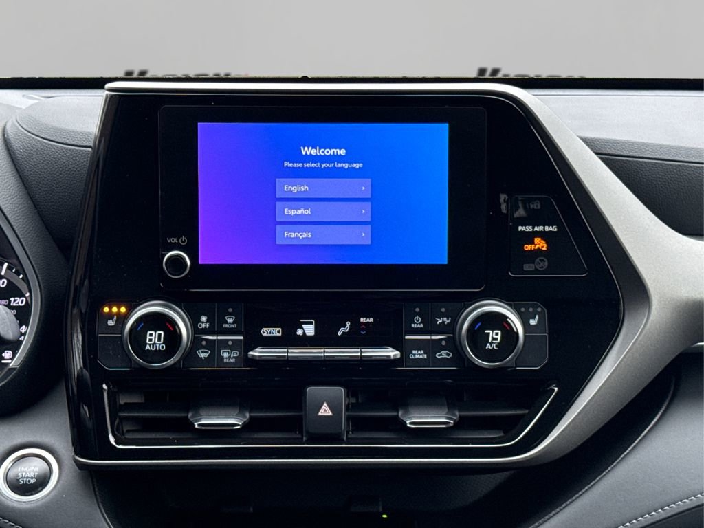 Used 2024 Toyota Highlander XLE image 20