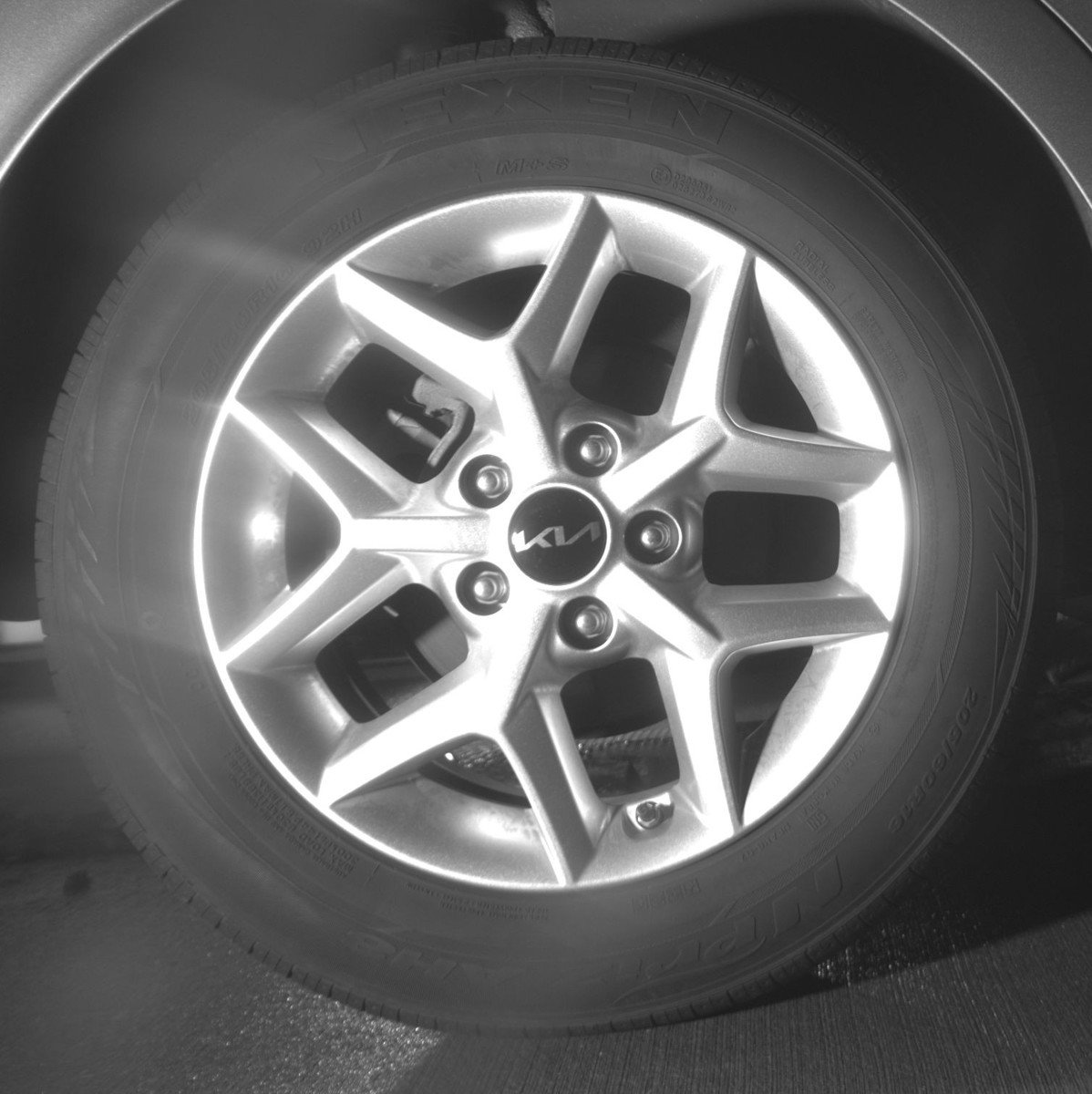 Used 2025 Kia Soul LX w/ LX Technology Package FWD image 22