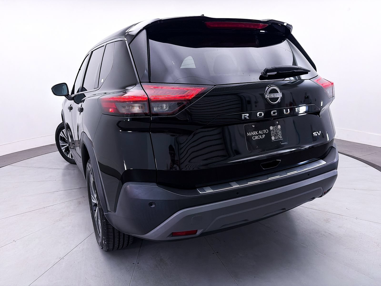 Used 2022 Nissan Rogue SV FWD image 8