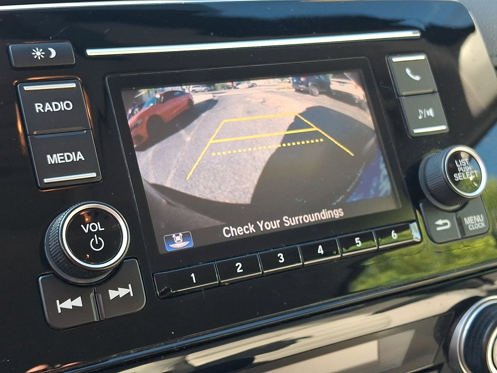 Used 2019 Honda CR-V LX image 17