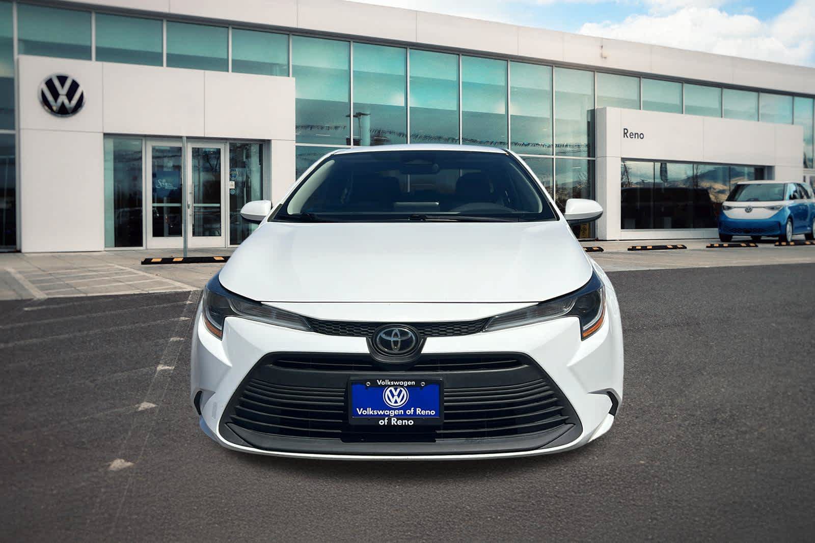 Used 2023 Toyota Corolla LE FWD image 2