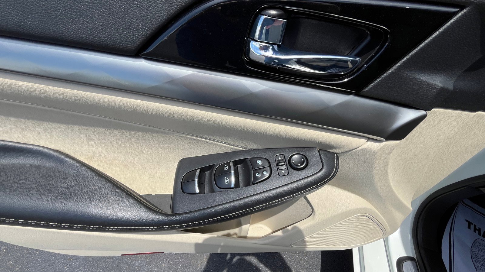 Used 2021 Nissan Maxima 3.5 SV w/ Floor Mat Group FWD image 12