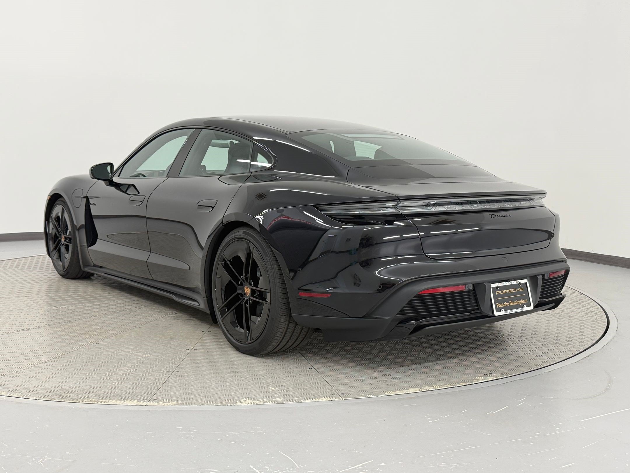 New 2026 Porsche Taycan RWD image 3