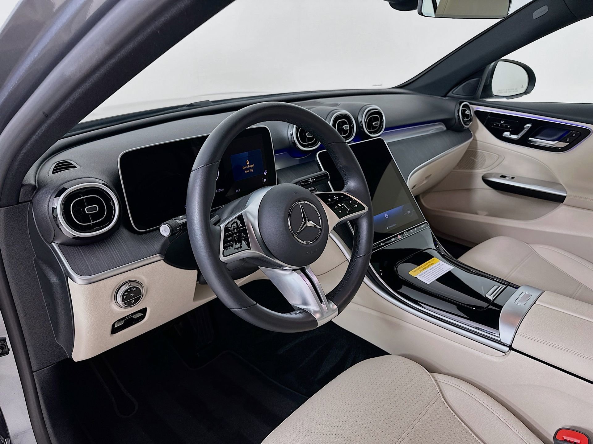 Used 2025 Mercedes-Benz C 300 Sedan image 10