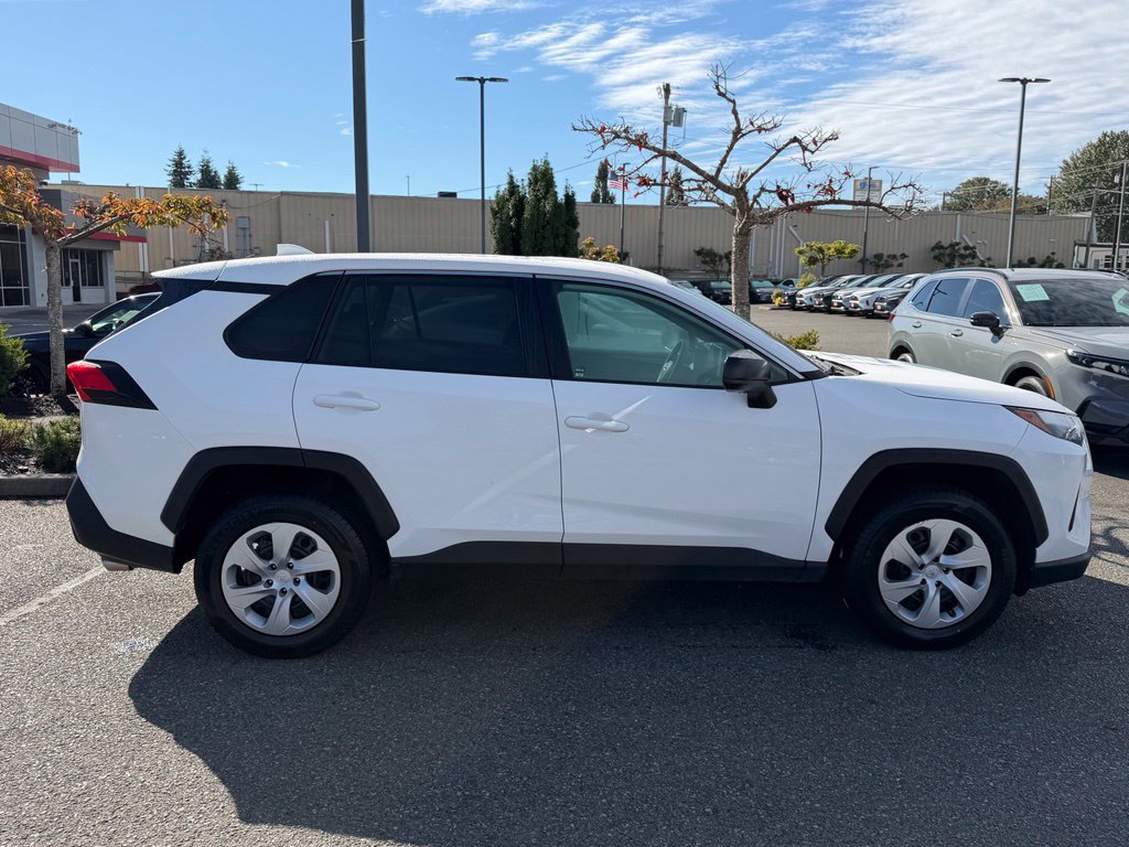 Certified 2025 Toyota RAV4 LE AWD/4WD image 6