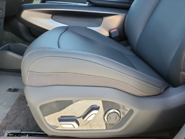 New 2026 Kia EV9 Light RWD image 24