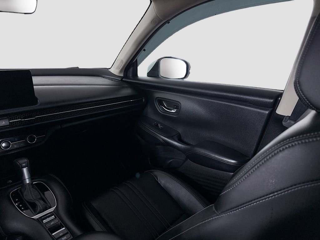 Used 2023 Honda HR-V EX-L image 16