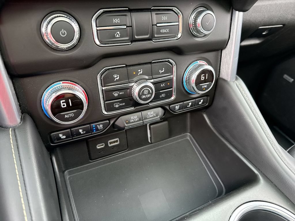 Used 2021 GMC Yukon SLT w/ SLT Premium Package AWD/4WD image 19