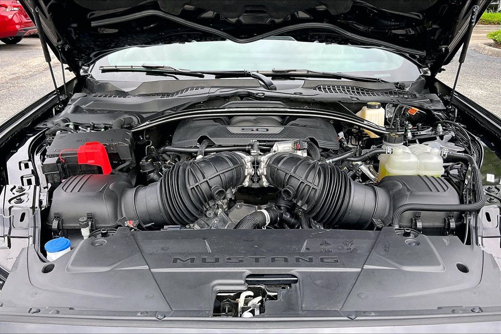 Used 2026 Ford Mustang Dark Horse RWD image 24
