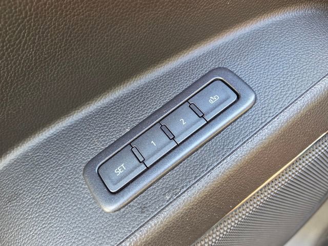 Used 2019 GMC Yukon Denali w/ Denali Ultimate Package image 32