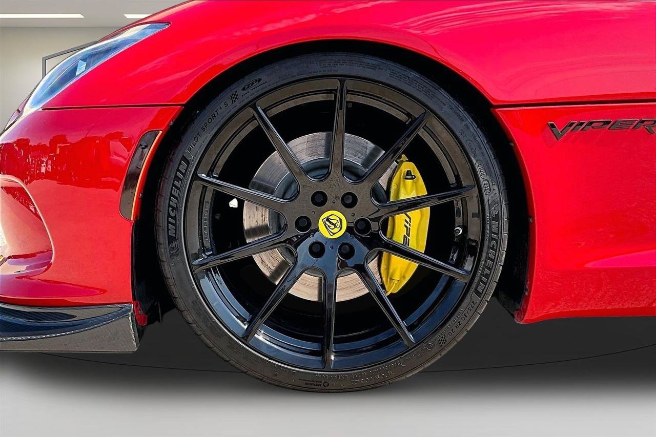 Used 2016 Dodge Viper SRT-10 RWD image 34