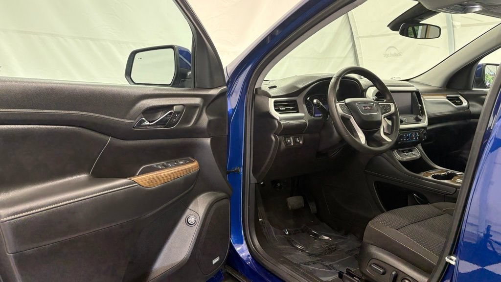 Used 2023 GMC Acadia SLE w/ Infotainment Package AWD/4WD image 39