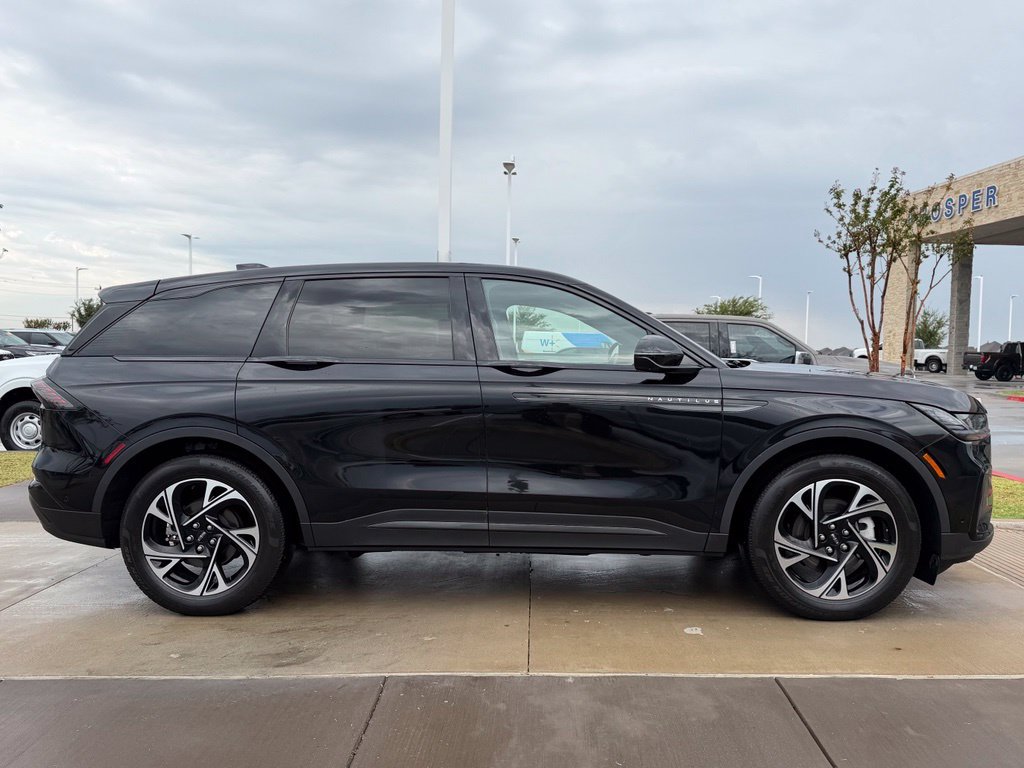 Used 2024 Lincoln Nautilus Premier w/ Jet Appearance Package AWD/4WD image 17