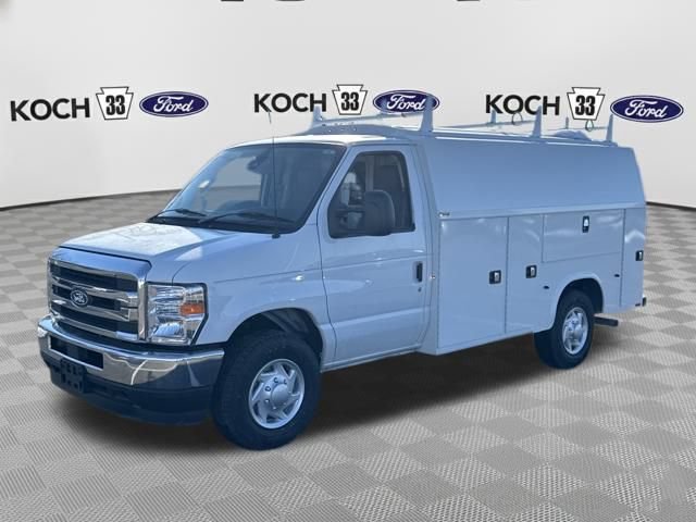 New 2026 Ford E-350 and Econoline 350 Super Duty w/ Power Equipment Group RWD image 3