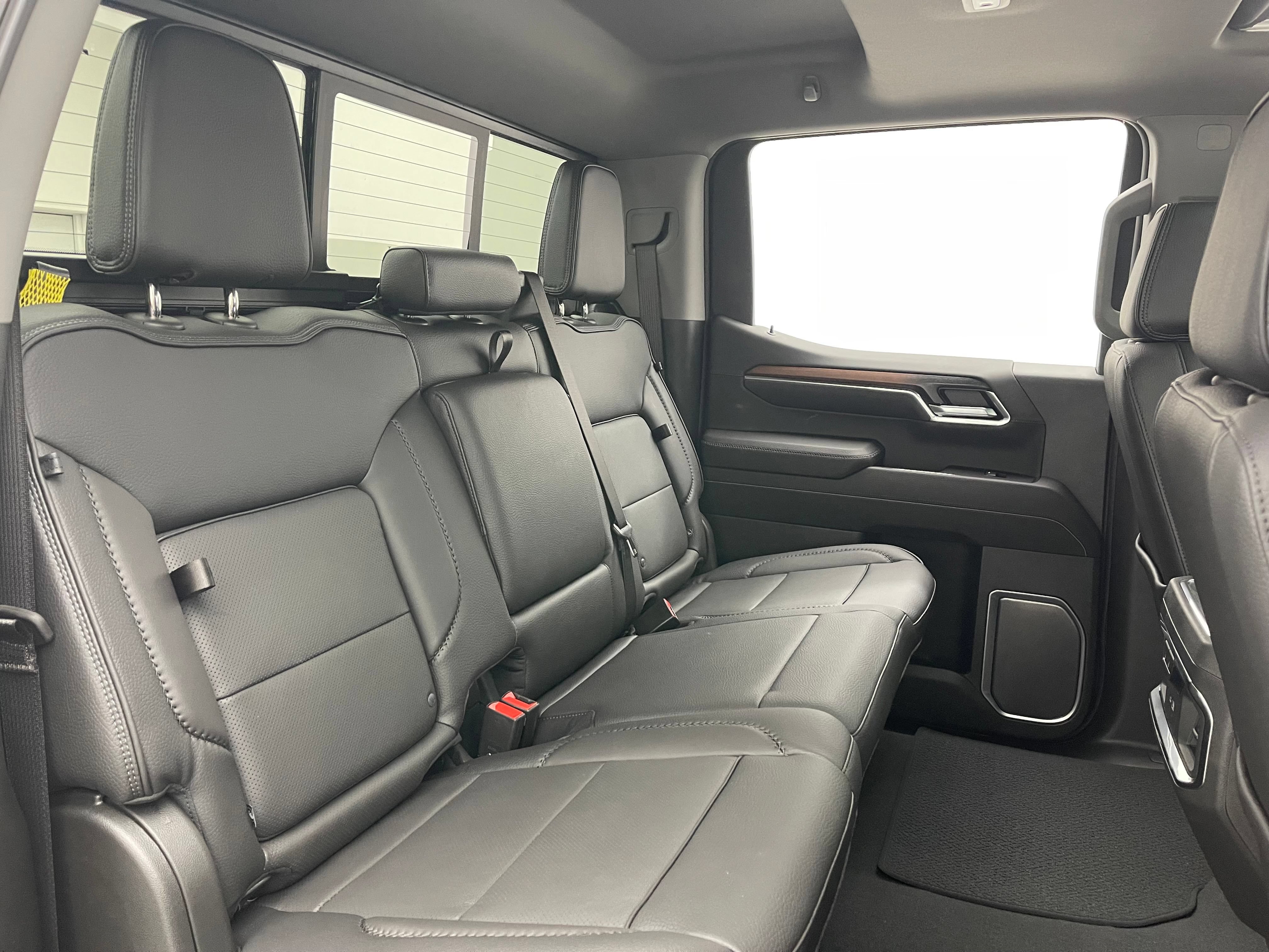 New 2026 GMC Sierra 1500 Denali w/ Denali Reserve Package AWD/4WD image 39