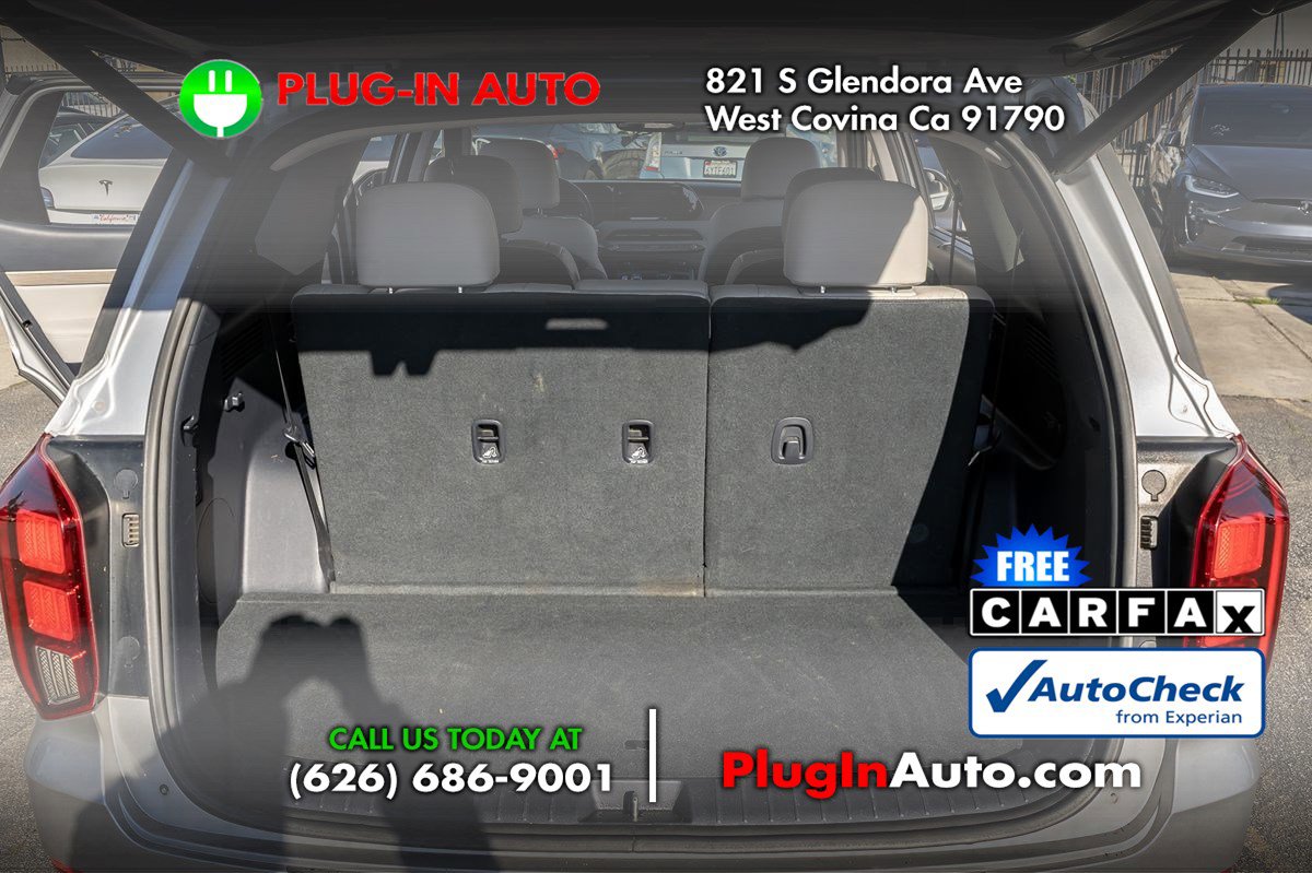 Used 2022 Hyundai Palisade SEL w/ Premium Package FWD image 14