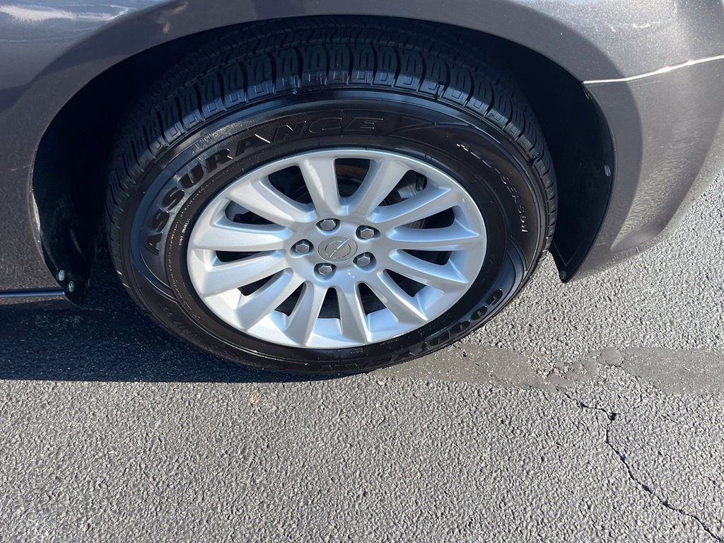 Used 2013 Chrysler 300 RWD image 9