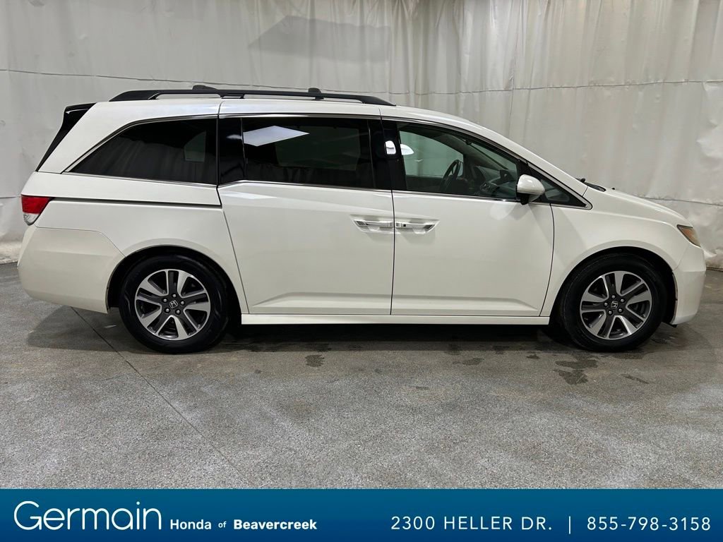 Used 2016 Honda Odyssey Touring Elite image 9