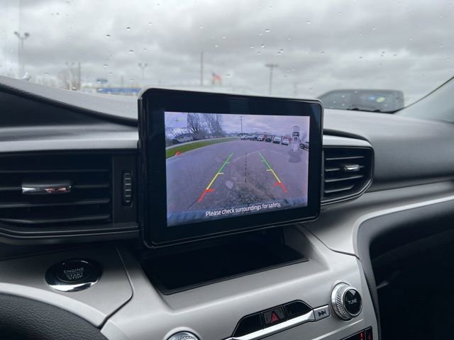 Used 2022 Ford Explorer XLT w/ Class IV Trailer Tow Package image 12