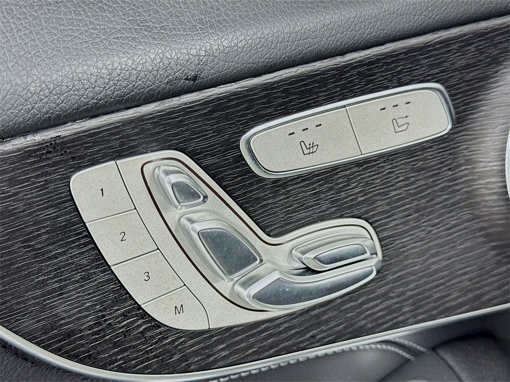 Used 2023 Mercedes-Benz C 300 4MATIC Cabriolet w/ Parking Assistance Package image 20