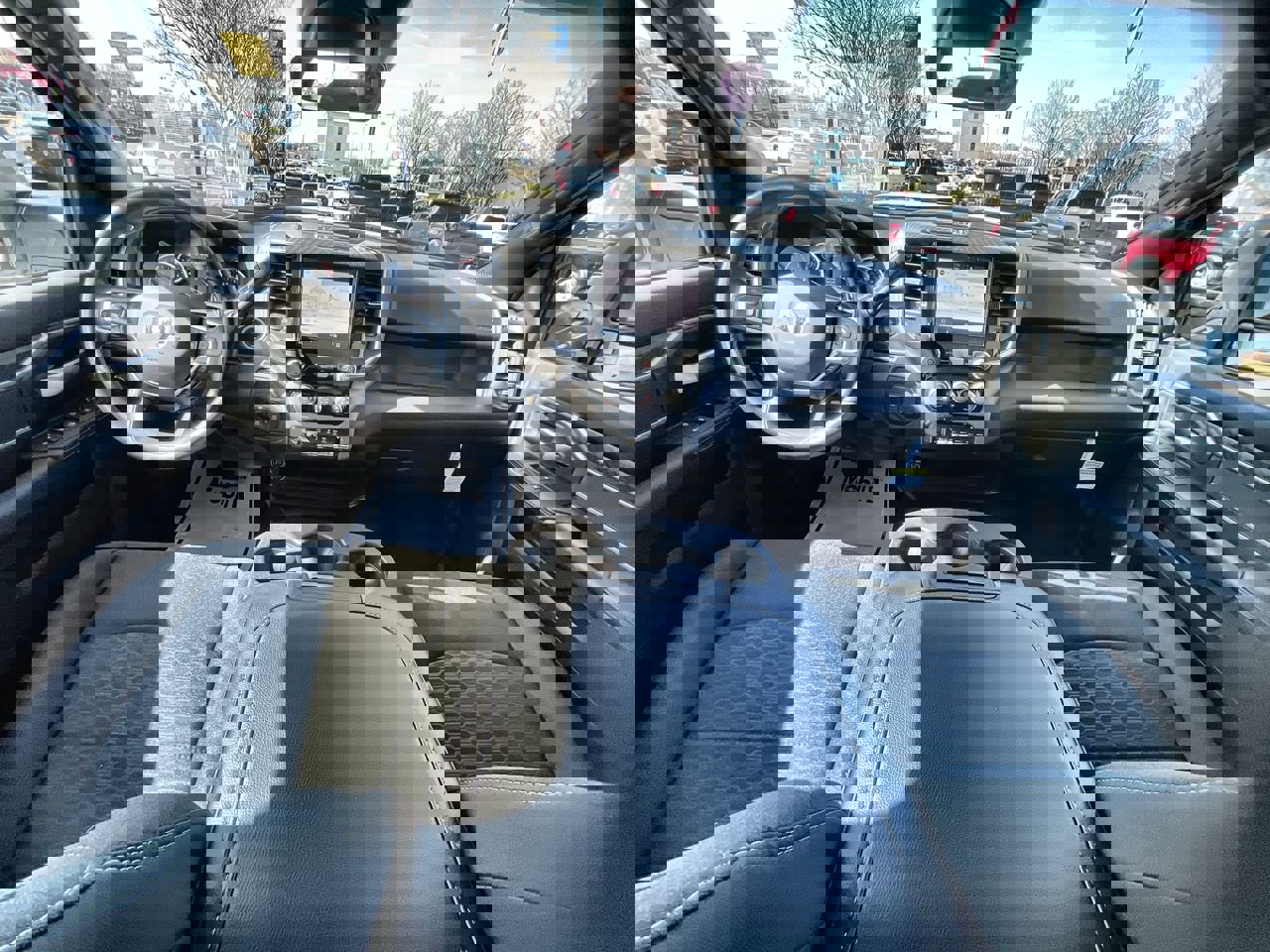 Used 2025 RAM 2500 Big Horn image 19