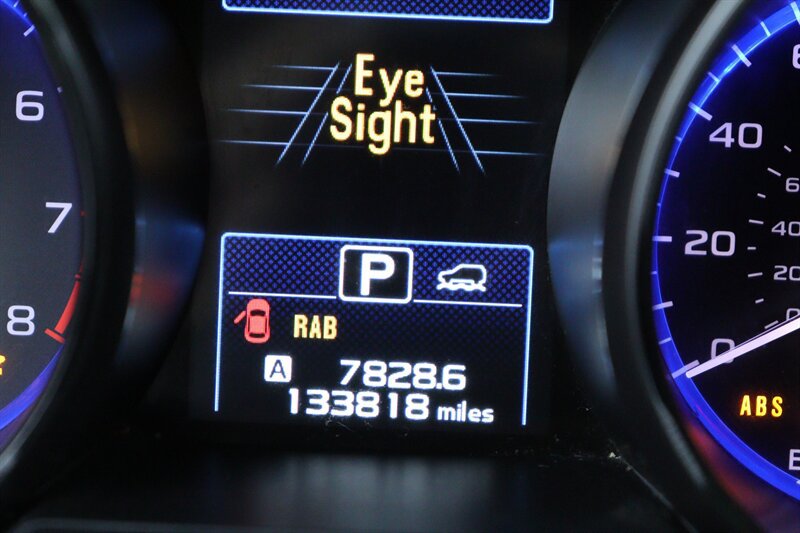 Used 2017 Subaru Outback 3.6R Touring AWD/4WD image 12