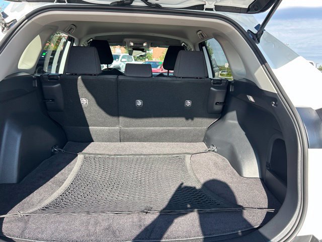 Used 2025 Toyota RAV4 LE AWD/4WD image 10