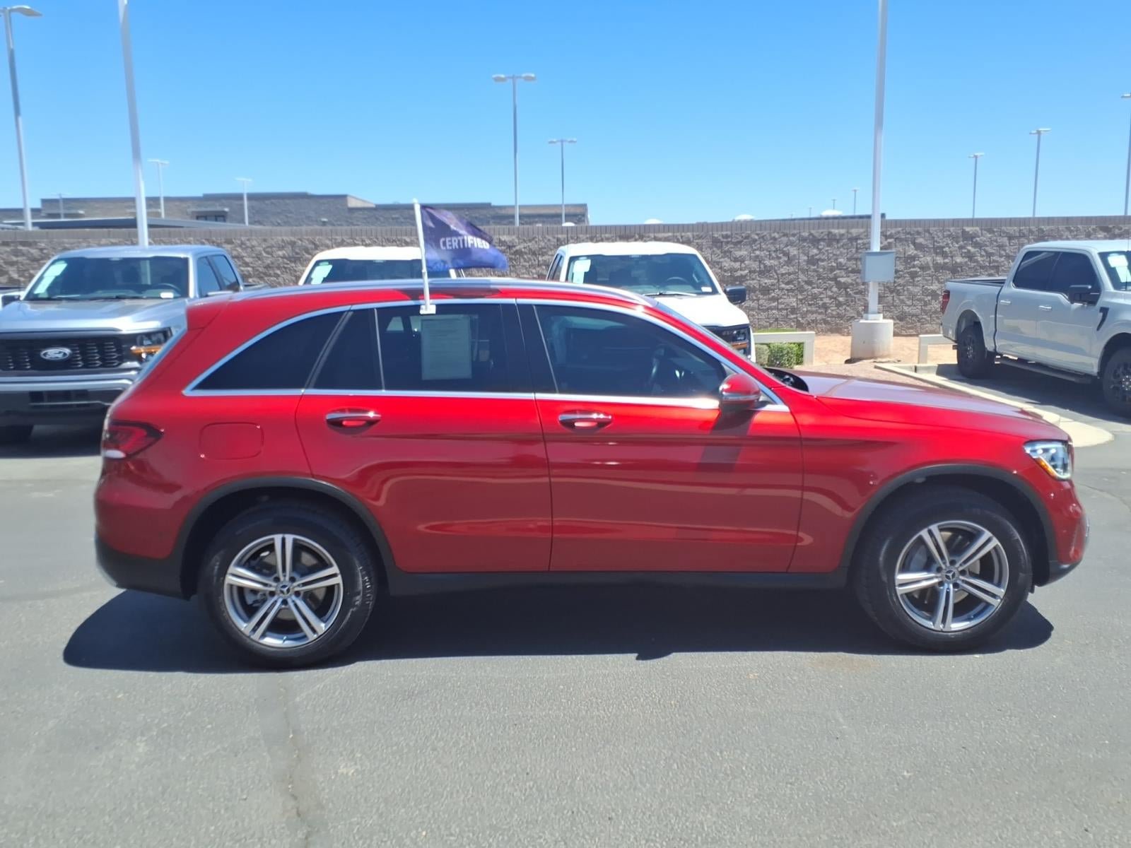 Used 2022 Mercedes-Benz GLC 300 image 3