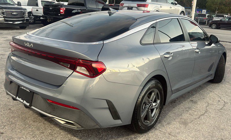 Used 2022 Kia K5 LX image 3