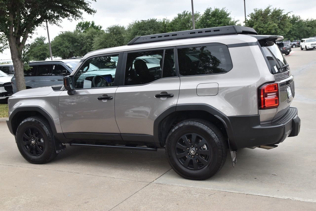 Used 2024 Toyota Land Cruiser image 11