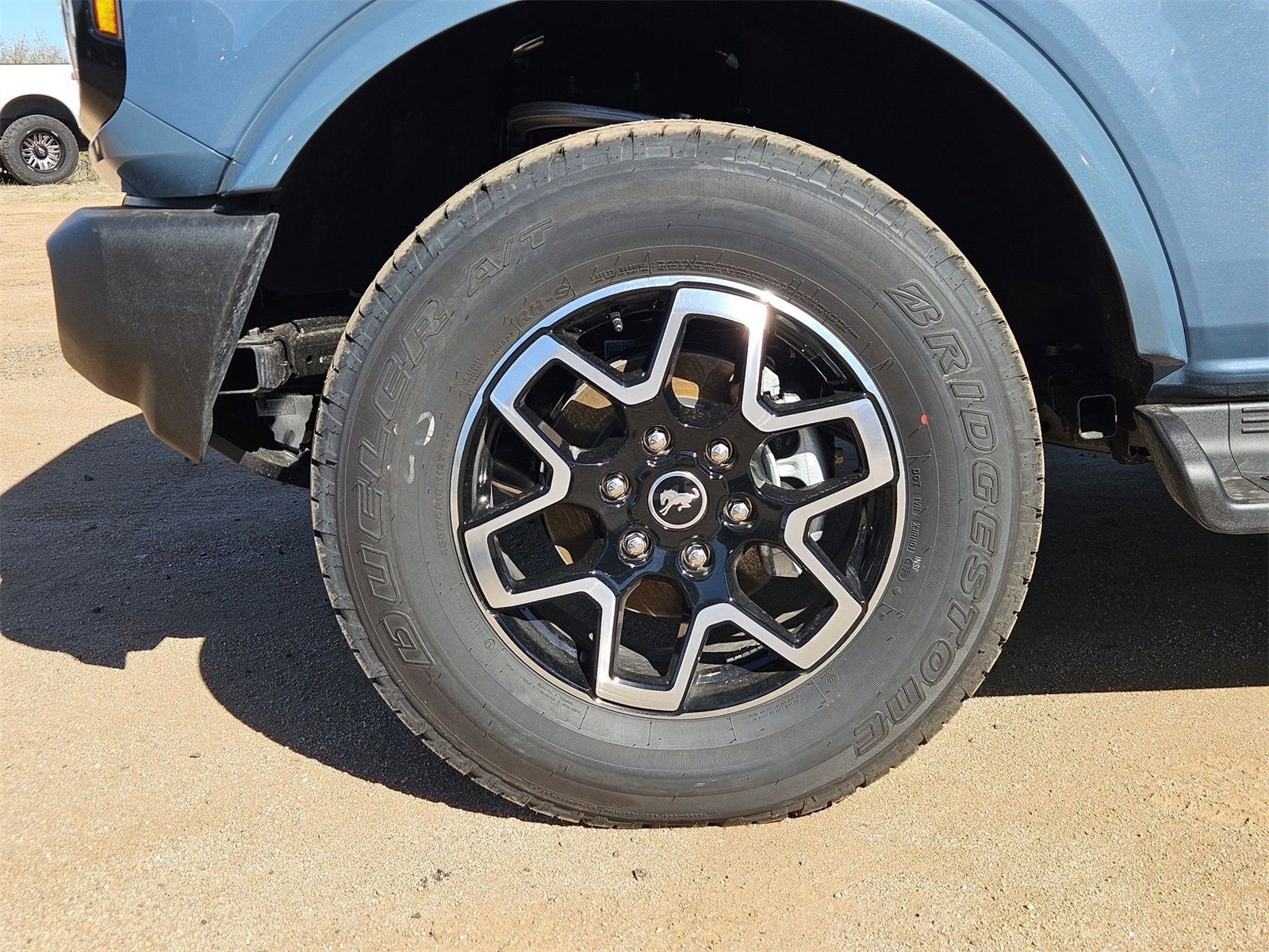 New 2025 Ford Bronco Outer Banks image 9