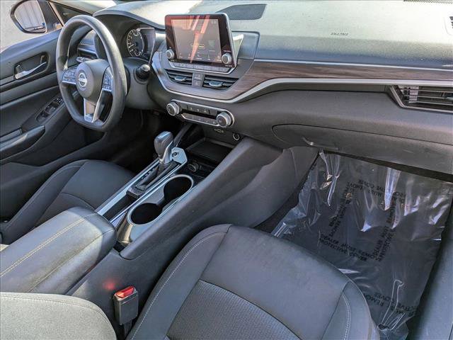 Used 2024 Nissan Altima 2.5 SV image 20